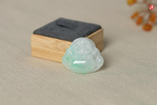 【喜笑颜开】天然翡翠弥勒佛 配精美挂绳 商品图0