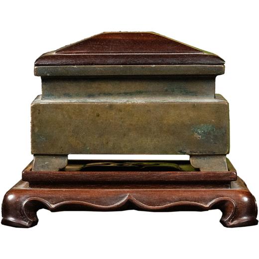 清 铜四足方炉（红木盖座） 商品图5