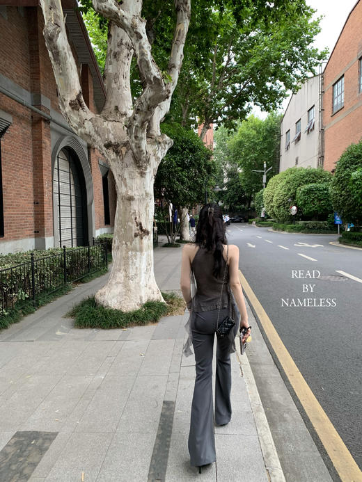 Read Nameless /灰色银丝弹力纯欲上衣+灰色西装面料喇叭裤 商品图6