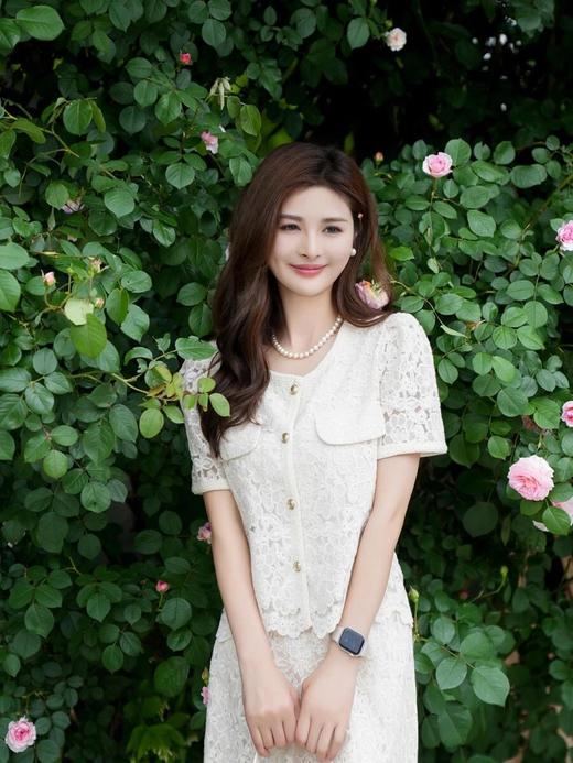 官网价5681~纯手工缝制！【C家同款意大利进口蕾丝小香风蕾丝套装】进口蕾丝面料➕100%棉刺绣工艺~若有若现的透肤感，很有女人味！ 商品图2