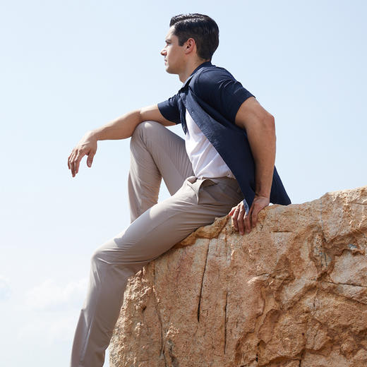 YvesFigarau伊夫·费嘉罗新款休闲短袖衬衫972418 商品图1