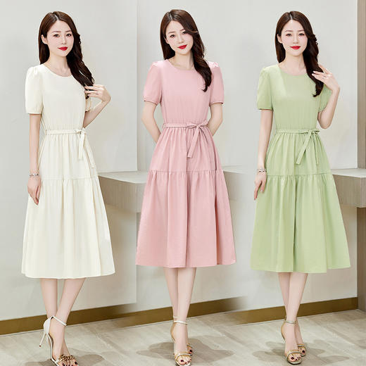 WL99609 2924年夏季新款气质时尚简约通勤收腰显瘦舒适透气百搭纯色连衣裙 商品图3