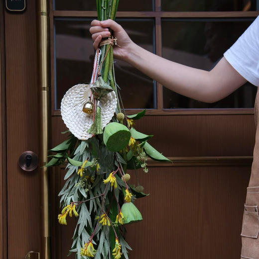 手持艾旗招百福，门悬蒲剑斩千邪（莲心款） 商品图2