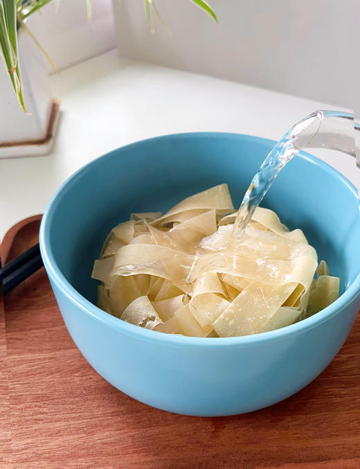 凤归巢素食方便面饼1.6kg速食泡面拌面非油炸宽面细面各10包口感劲道只能泡不能煮佛家斋面可供养寺院 商品图5