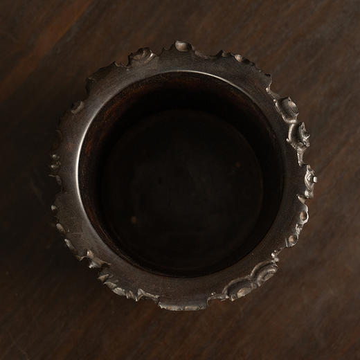 二十世纪 紫檀雕树瘤笔筒 商品图2