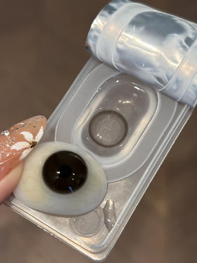 NEO 小咖环美瞳 自然小直径   （缺 325 375  400-500 600 650）