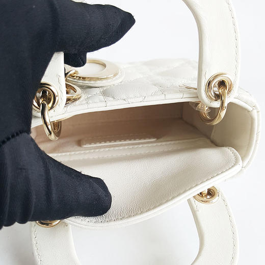 【95新】Dior迪奥 Lady Dior 超迷你手袋 女士白色金扣超迷你戴妃手提单肩包现售价：13000！ 020624NJS04 商品图9