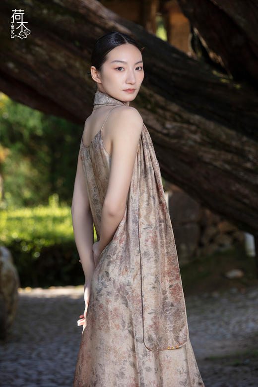 荷木HEMU丨点绛唇·吊带连衣裙 商品图3