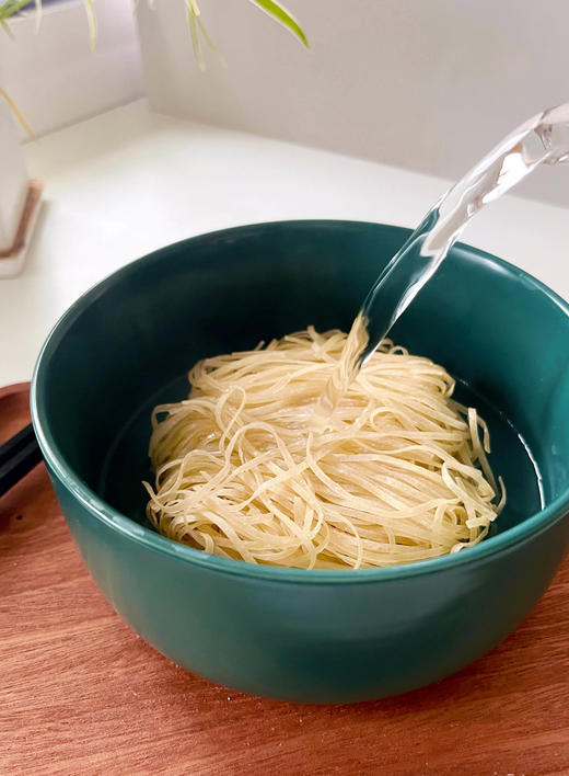 凤归巢素食方便面饼1.6kg速食泡面拌面非油炸宽面细面各10包口感劲道只能泡不能煮佛家斋面可供养寺院 商品图1