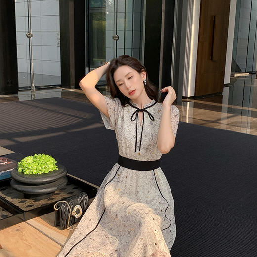 奢姿大码女装2025年夏季新款印花减龄连衣裙胖妹妹蝴蝶结时尚裙子8942890000 商品图1