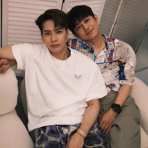 男款Fe*di经典同款 常规丝光高支短袖T 商品图1