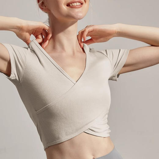 【3~5天发货】跃牌【美度空间】系列 莫代尔罗纹高级感瑜伽服春夏新款瑜伽上衣短袖女夏季裸感休闲t裇TX41003 商品图1