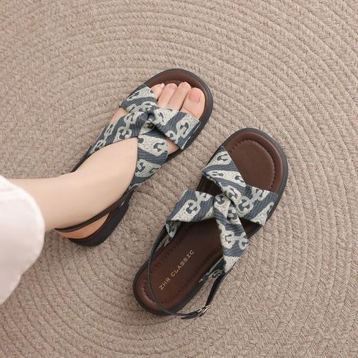 ZHR则则交叉带一字扣凉鞋女2024新款沙滩小香风凉拖鞋新中式复古 商品图7
