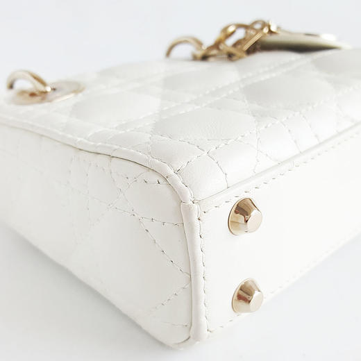 【95新】Dior迪奥 Lady Dior 超迷你手袋 女士白色金扣超迷你戴妃手提单肩包现售价：13000！ 020624NJS04 商品图6