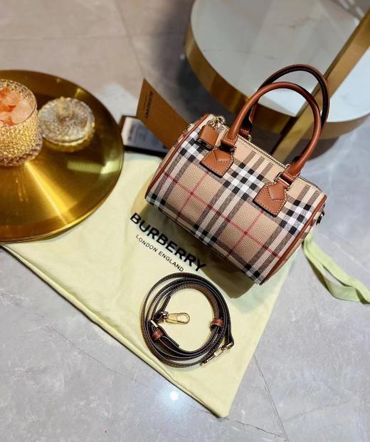 牛货Burerr*巴宝莉新款格纹迷你手提包保龄球包波士顿枕头包 商品图4