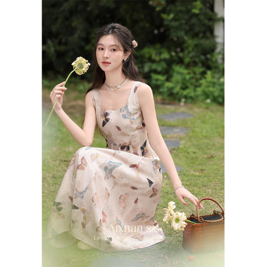 【6折秒杀】鹿向南《涅普蒂斯》气质法式连衣裙春夏裙子新款长裙吊带裙L35010 商品图0