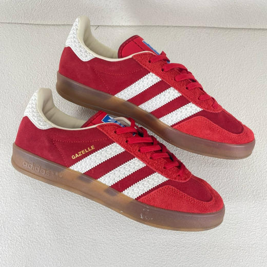 夏日特惠💰320 adidas originals Samba Handball Spezial OG 
此款以简约大方的造型设计，给人以随性休闲的时尚格调，穿着舒适轻便 商品图4