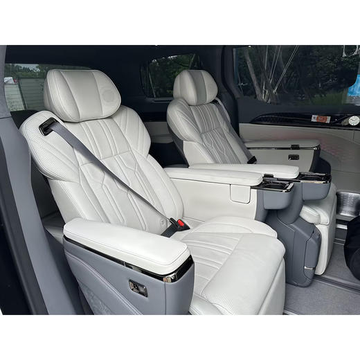 极氪 ZEEKR 009 改款 WE版【月租-广州】 商品图7