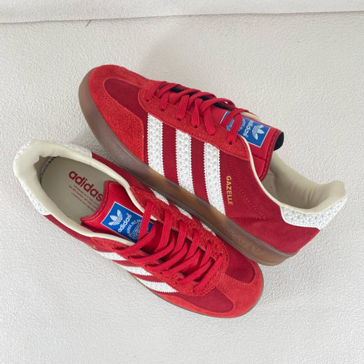 夏日特惠💰320 adidas originals Samba Handball Spezial OG 
此款以简约大方的造型设计，给人以随性休闲的时尚格调，穿着舒适轻便 商品图7