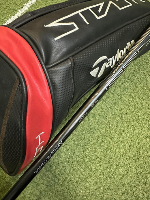 暗影taylormade一号木
度数.10.5
硬度:50R 商品图3