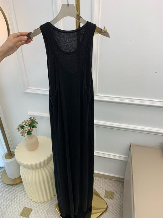 69-2渠道圆正 tot冷淡北欧风 莱赛尔天丝羊绒 轻薄舒爽凉快 针织两件套 无袖连衣裙 商品图4