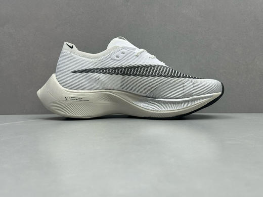 夏日特惠💰330 Nike ZoomX Vaporfly Next%2 轻盈织物减震防滑耐磨透气轻便回弹 低帮休闲跑步鞋 商品图2