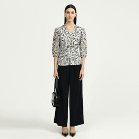 卡莉朵拉上衣C27B7153