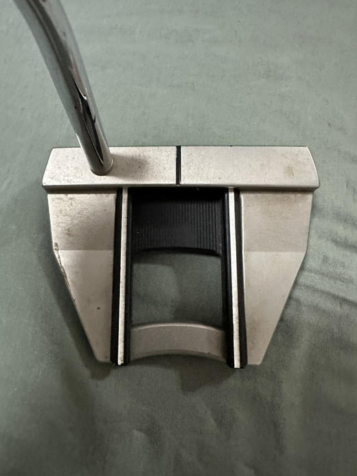 X7M泰勒利斯高尔夫球杆
Titleist Scotty Cameron 推杆。
尺寸:37
最新款，方型，非常平衡，方向准。
原装新款握把 商品图4