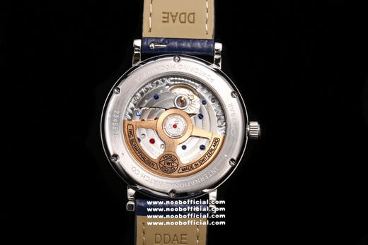 NOOB新品 颜值巅峰
IWC旗下最耀眼的明星，万国长动能月相专家。
全新的柏涛菲诺系列IW659601透底腕表。独家巨资订制万国Cal.32800真月相功能机芯 商品图4