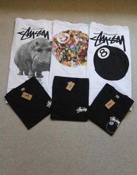 砰噌呛 有情况 哈！情侣段 Stussy 无缝筒织 后背图图的 短袖Tee 新三款入