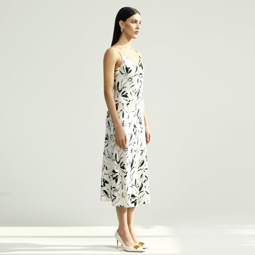 卡莉朵拉连衣裙C27B7564 商品图1