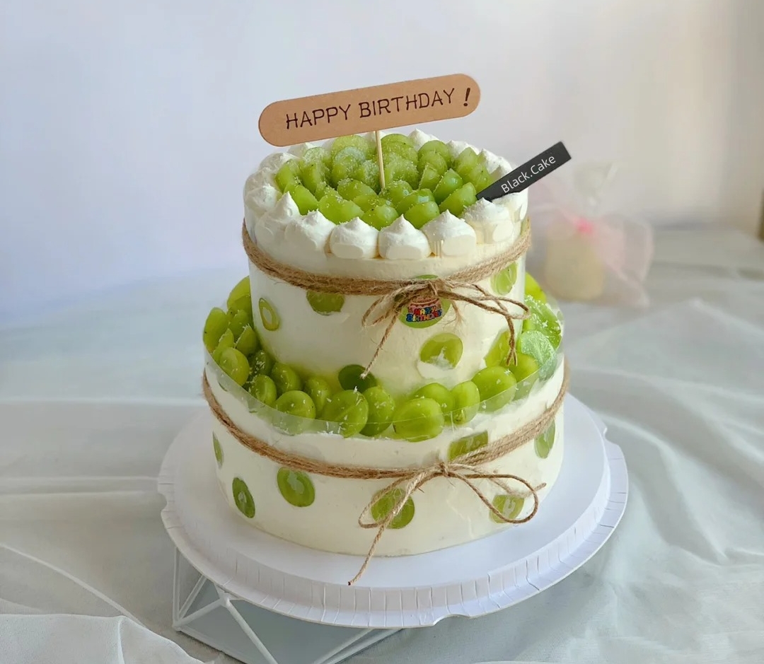 满园青提 | 双层鲜果蛋糕