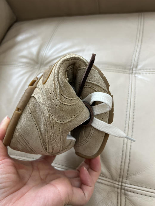 24鞋王 免带 牛逼的miu 联名复古运动休闲鞋 巨软糯舒适 准码 商品图5