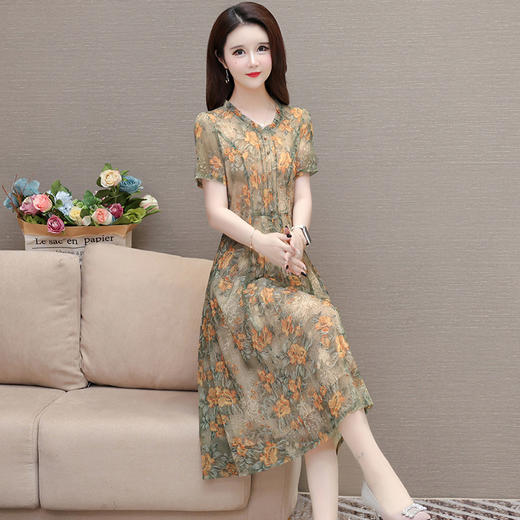 QYMLRX-211124S52-Y 夏季新款花色连衣裙女2024年洋气妈妈装中长款短袖印花裙子 商品图1