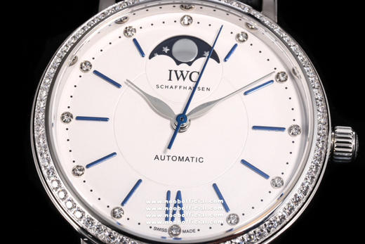 NOOB新品 颜值巅峰
IWC旗下最耀眼的明星，万国长动能月相专家。
全新的柏涛菲诺系列IW659601透底腕表。独家巨资订制万国Cal.32800真月相功能机芯 商品图13