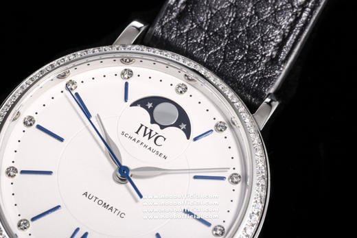 NOOB新品 颜值巅峰
IWC旗下最耀眼的明星，万国长动能月相专家。
全新的柏涛菲诺系列IW659601透底腕表。独家巨资订制万国Cal.32800真月相功能机芯 商品图14