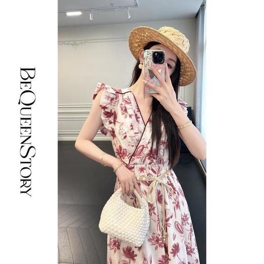 BeQueenStory【卡罗拉花海】设计感捏褶小飞袖时尚V领收腰连衣裙 商品图4