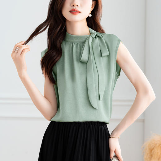 及致华丽！手抓花缎面！无袖上衣YH 商品图3