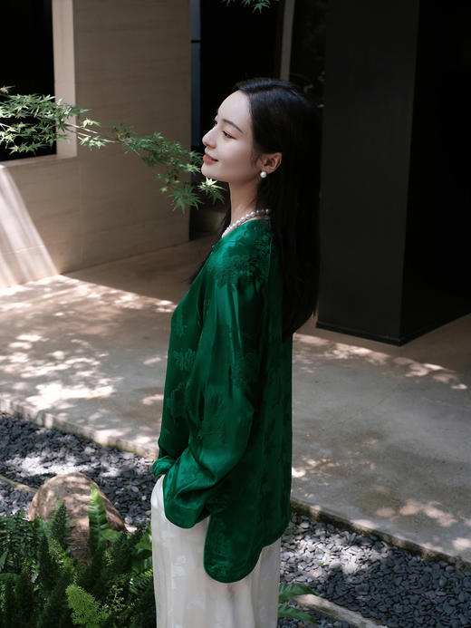 盛唐牡丹 |真丝提花蝶恋花偏襟上衣 商品图2