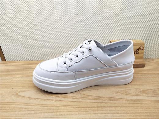 豪行春季新款23186987真皮时尚运动休闲低跟女鞋单鞋 商品图1