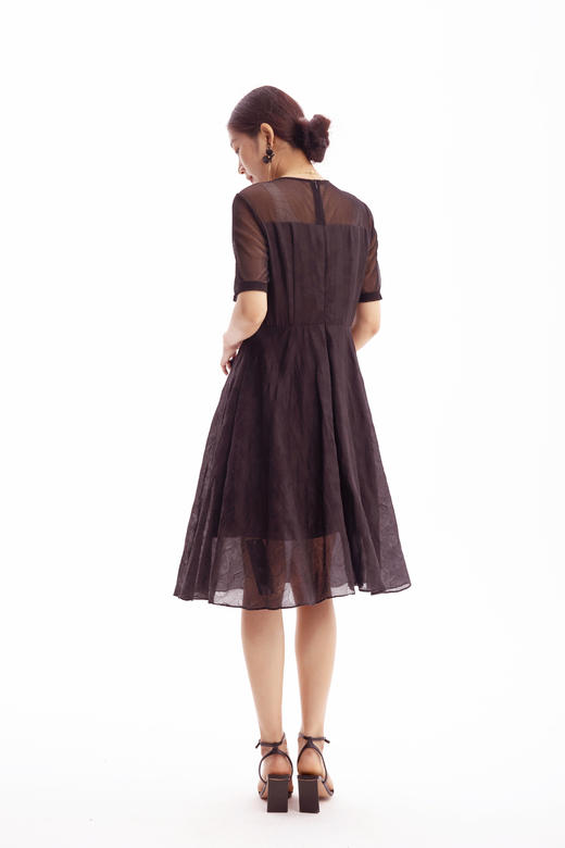 HJ2S19_漆黑色_连衣裙_春夏_复古网纱透视拼接收腰显瘦通勤气质连衣裙_高级女装_BERNIEELEN 伯妮斯茵 商品图7