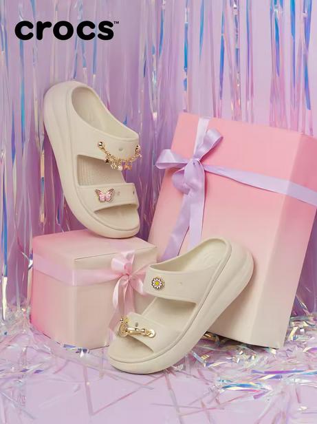Crocs洞洞鞋经典泡芙凉鞋207670 商品图1