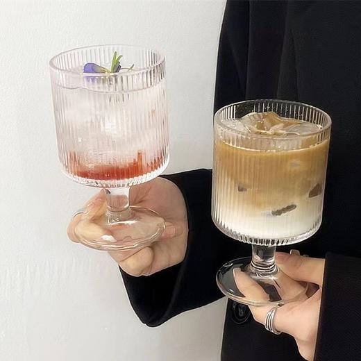 「19.9到手3支！ins欧式杯」高颜值加厚竖条纹玻璃杯 果汁杯甜品高脚杯红酒杯洋酒餐饮用具 商品图1