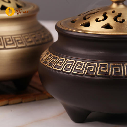 回纹三足香炉 商品图2
