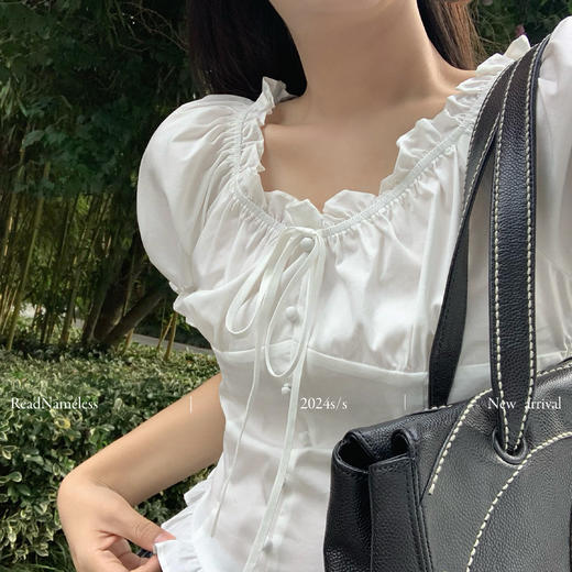 Read Nameless /白色v边娃娃衬衫+深蓝格子花苞裙裤 商品图2