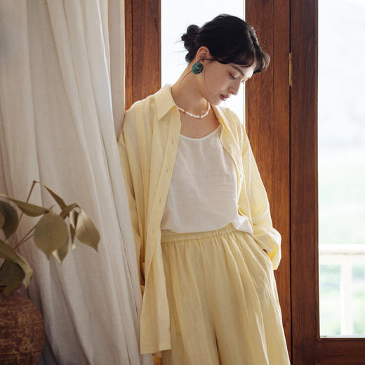 绽放409朵【甜茶系列·杏色布丁】塔克捏褶设计感长袖亚麻衬衫 商品图0