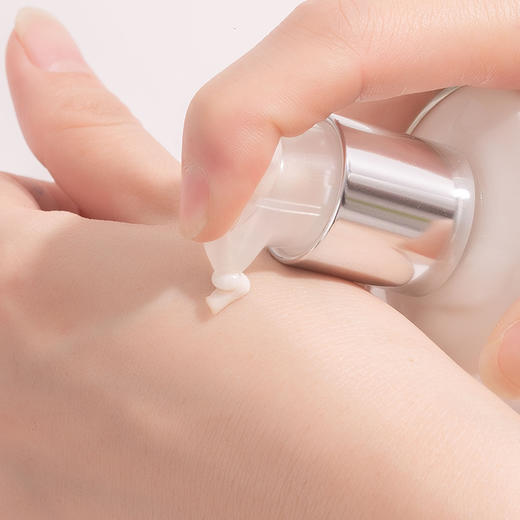 【闪购专属】sisley希思黎全能乳液保湿补水 维稳修护125ml（有效期到26年10月） 商品图2