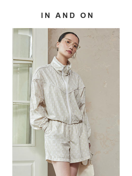 IN AND ON 莲叶 UPF50+印花防晒外套短裤套装54309 商品图10