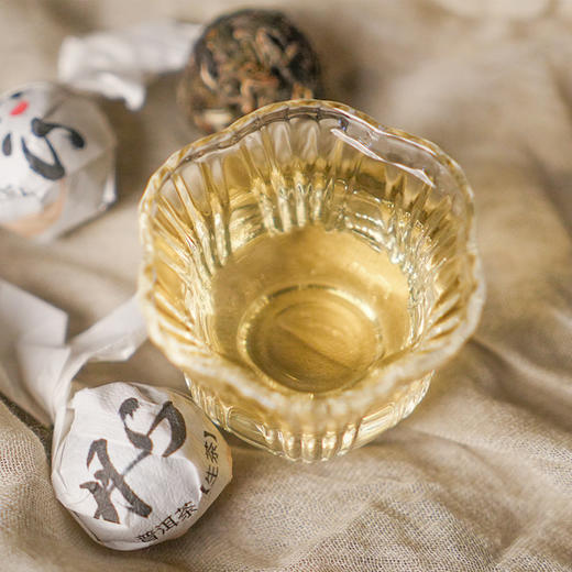 2024《丹心》冰岛糯伍古树春茶小龙珠 7克*10颗 普洱生茶 商品图2