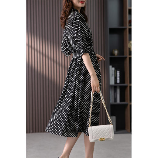 85883原形气质波点连衣裙女夏季2024新款韩版文艺优雅收腰显瘦长裙子 商品图4